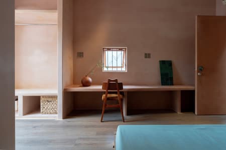 Earthenware House